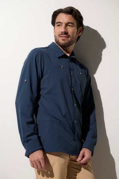 Chemise anti-UV pour homme, légère et confortable, coloris bleu marine, idéale pour les activités de plein air.