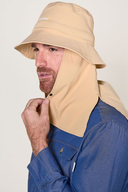 Bob anti-UV beige pour homme, avec protection retenue pour le cou, idéal pour les activités en plein air.