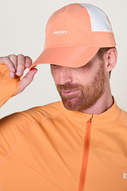 Casquette anti-UV bicolore orange pour homme, UPF 50+, idéale pour les activités de plein air.