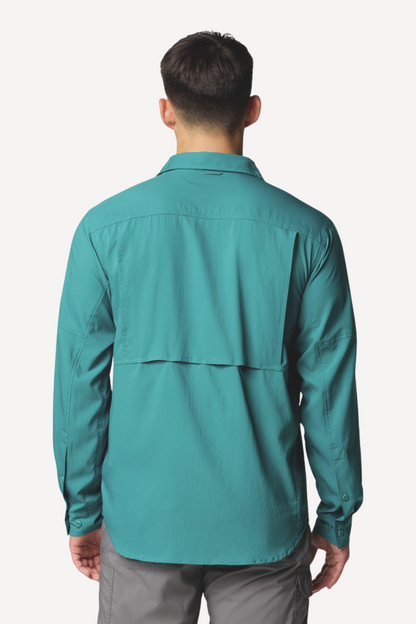 Chemise anti-UV turquoise UPF50+ pour homme, légère et respirante, idéale pour des activités en plein air.