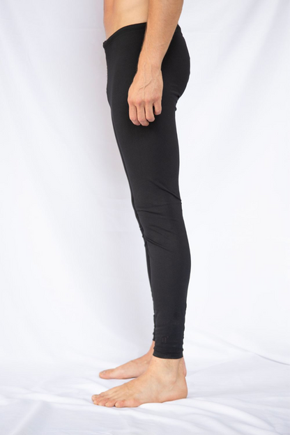 Legging de bain anti-UV noir pour homme, tissu léger UPF50+, idéal pour activités aquatiques et protection solaire.