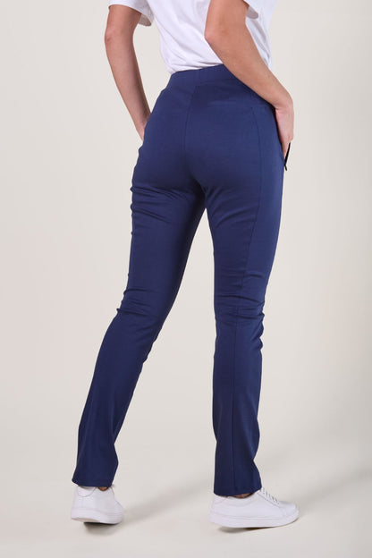 Pantalon anti-UV bleu Océan pour femme, léger et élégant, offrant une protection solaire UPF 50+.